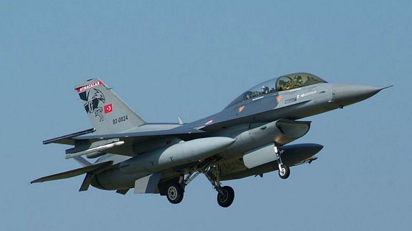TSK'dan Kuzey Irak'a hava harekatı: 16 hedef vuruldu TSK'dan Kuzey Irak'a hava harekatı: 16 hedef vuruldu