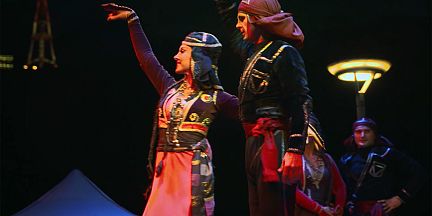 Euronews'in Alman muhabiri, kafkas dansı yapmaya kalkarsa...