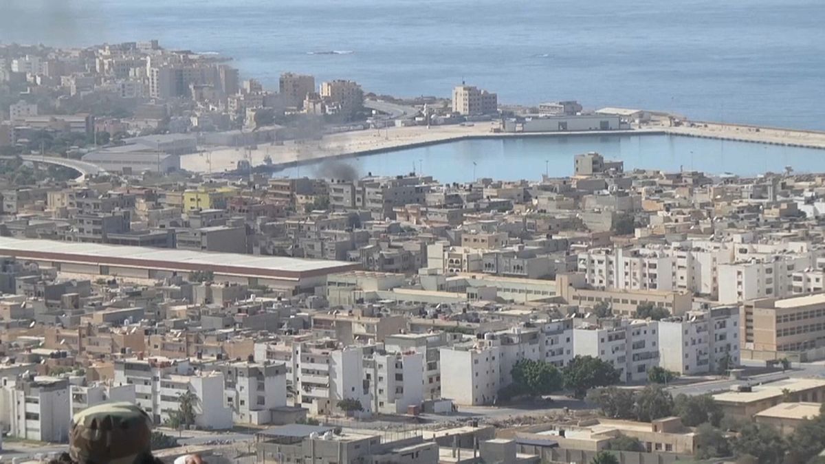 Libia: le truppe di Haftar conquistano il centro di Derna 