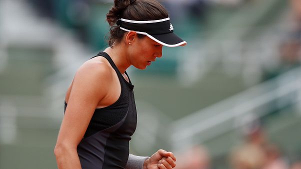 Garbiñe Muguruza arrasa a Sharapova y accede a semifinales de Roland Garros Garbiñe Muguruza arrasa a Sharapova y accede a semifinales de Roland Garros