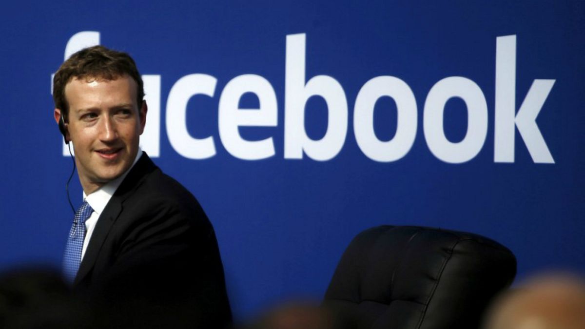 المؤسس والرئيس التنفيذي لفيسبوك، مارك زوكربرغ 