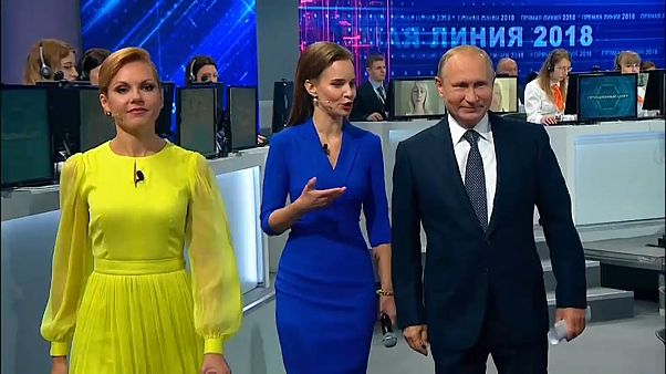 Путин: "Надо не сдерживать, а взаимодействовать" Путин: "Надо не сдерживать, а взаимодействовать"
