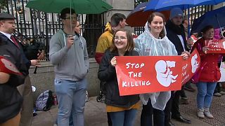 حراك في إيرلندا الشمالية لتشريع الإجهاض وبريطانيا تؤيد دون صلاحيات