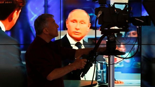 "Big Show Putin" na TV russa "Big Show Putin" na TV russa
