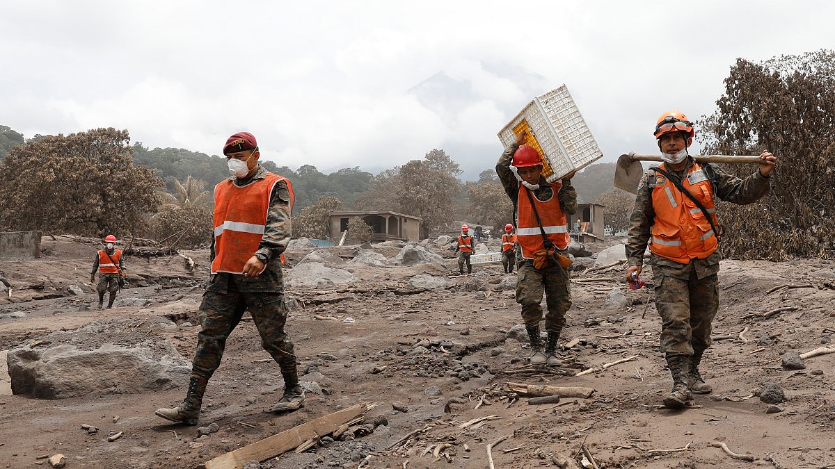 Guatemala : les recherches interrompues