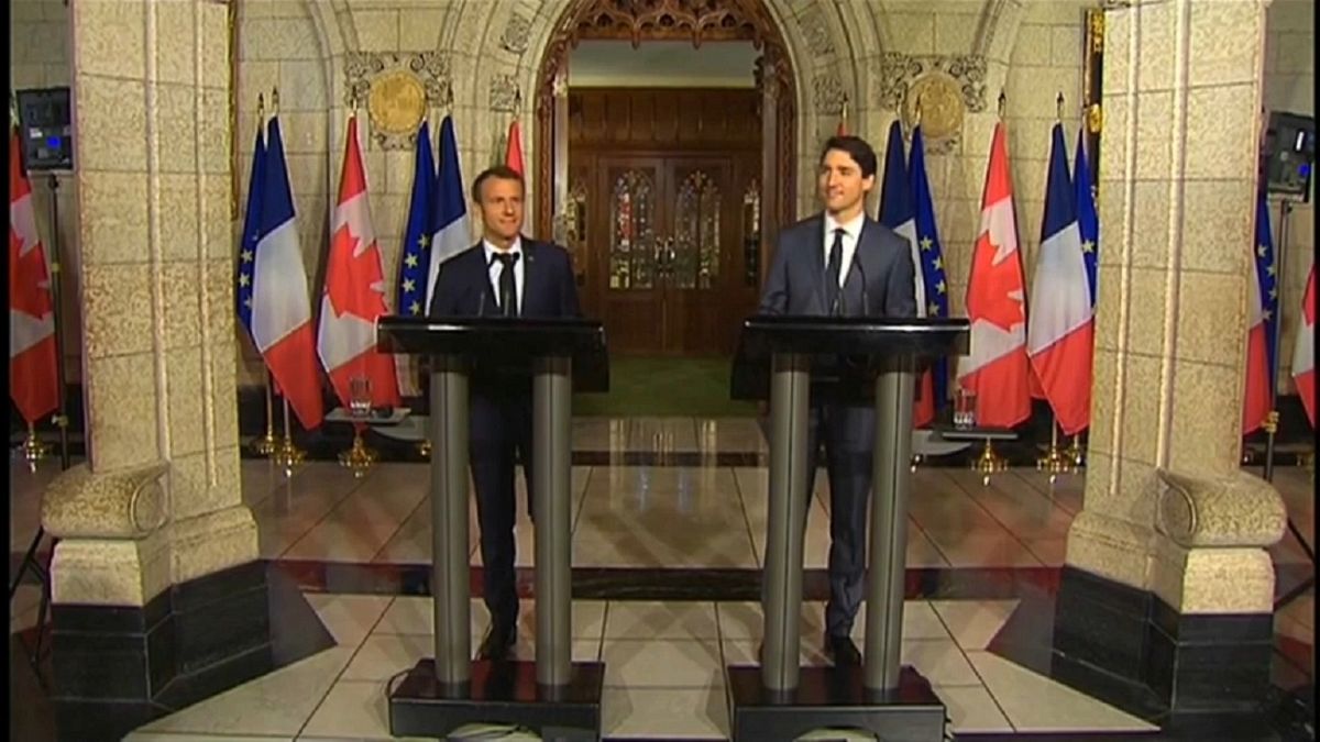 الرئيس الفرنسي ورئيس الوزراء الكندي قبل قمة مجموعة السبع