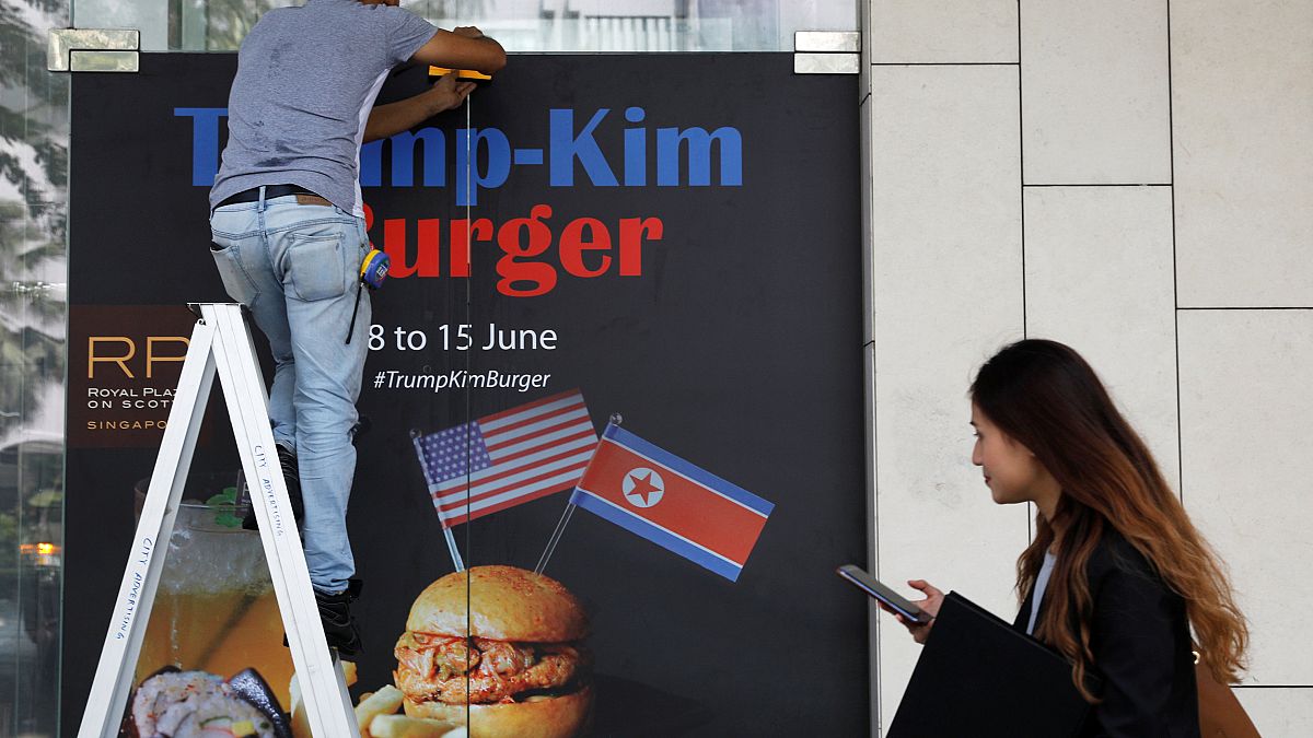 Kim-imitátort vettek őrizetbe Szingapúrban