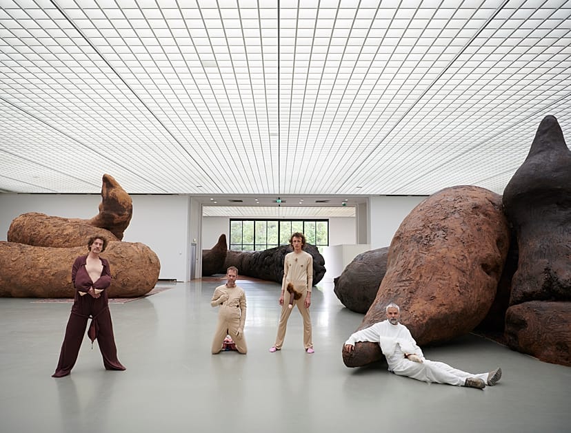 these-giant-poo-sculptures-prove-contemporary-art-is-not-s-euronews