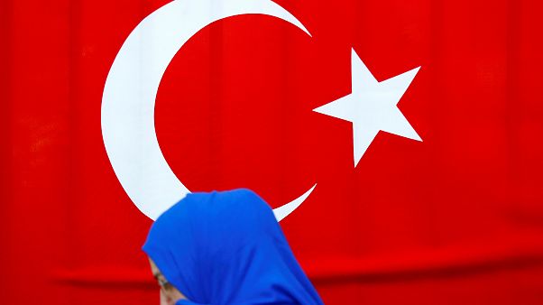 Στις κάλπες οι Τούρκοι της Γερμανίας Στις κάλπες οι Τούρκοι της Γερμανίας