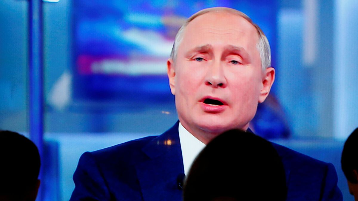 Putyin megvédte Mutkót