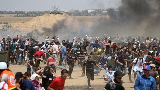 Israeli troops kill 3 Palestinians, injure 600 along Gaza border: medics