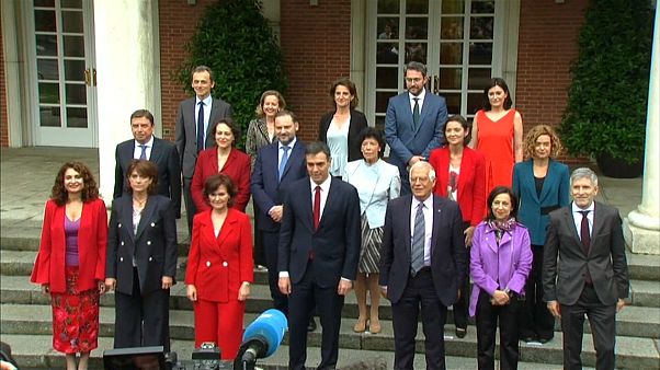 O primeiro Conselho de Ministras... e Ministros do Governo Espanhol O primeiro Conselho de Ministras... e Ministros do Governo Espanhol