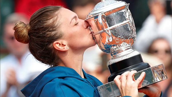 Simona Halep impõe-se sobre Sloane Stephens e vence Roland Garros Simona Halep impõe-se sobre Sloane Stephens e vence Roland Garros