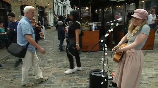Music to the ears of buskers everywhere Music to the ears of buskers everywhere