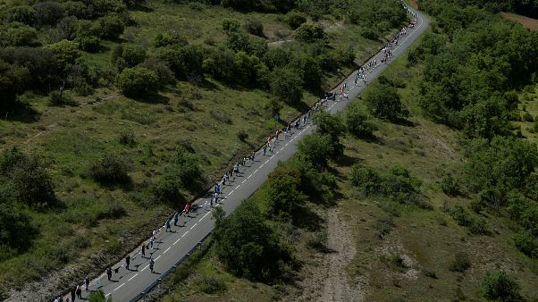Σχημάτισαν ανθρώπινη αλυσίδα 202χλμ διεκδικώντας δημοψήφισμα Σχημάτισαν ανθρώπινη αλυσίδα 202χλμ διεκδικώντας δημοψήφισμα