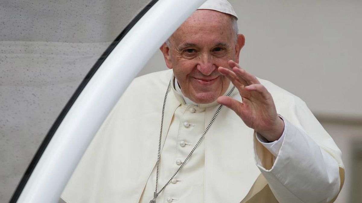 البابا فرنسيس يقبل استقالة ثلاثة أساقفة من تشيلي عقب فضيحة انتهاكات جنسية