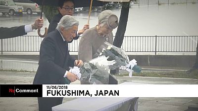 Imperador do Japão faz homenagem a quem perdeu a vida no tsunami de Sendai