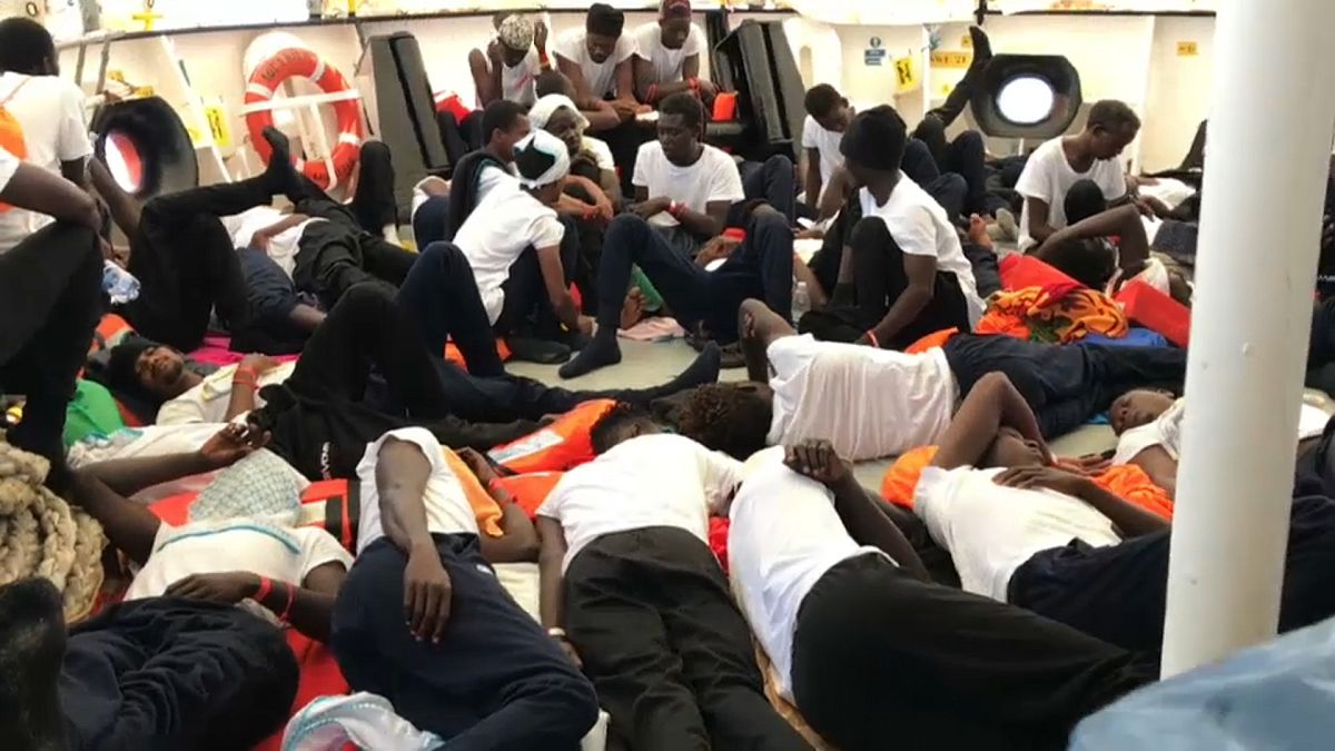 Flüchtlingsschiff Aquarius darf nach Spanien