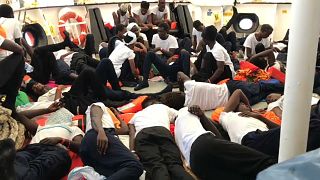 Flüchtlingsschiff Aquarius darf nach Spanien