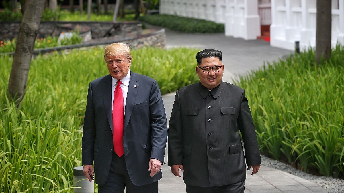 Trump ve Kim'in tarihi buluşmasında yaşanan 8 garip an