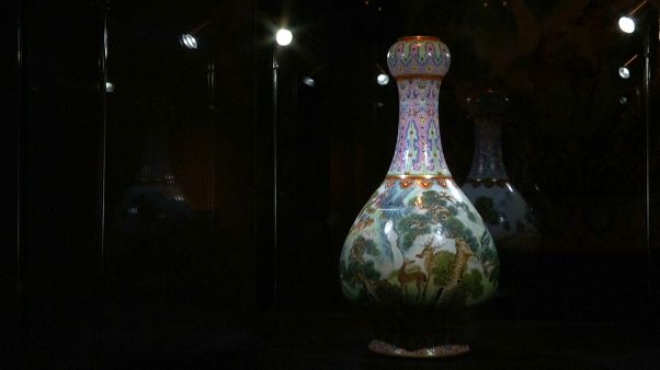Vase found in a shoebox sells for 16 million euros Vase found in a shoebox sells for 16 million euros