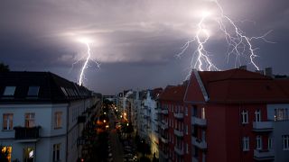 Több tízezer háztartásban nincs áram a vihar után