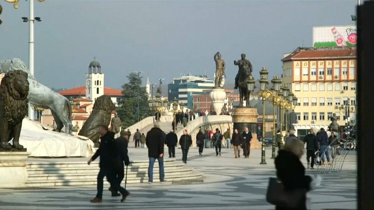 أثينا وسكوبيا تقبلان  "بمقدونيا الشمالية" اسما جديدا للبلد البلقاني