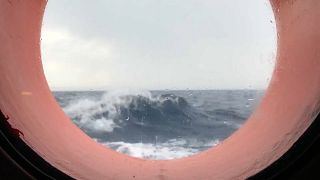 Worsening weather means 'Aquarius' can expect rough journey to Spain