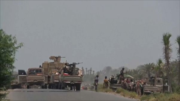 Las fuerzas yemeníes atacan Al Hudaida Las fuerzas yemeníes atacan Al Hudaida