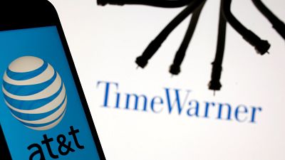 AT&T сливается с Time Warner