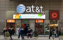 AT&T gets go-ahead to buy Time Warner for 100 billion euros