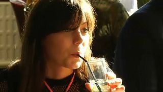 شاهد: سلسلة حانات بريطانية تضع قائمة مشروبات خاصة بـ"بريكست"