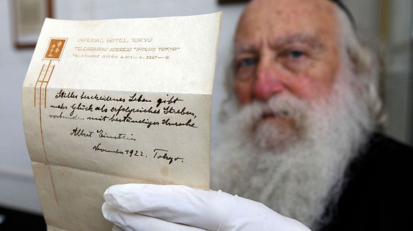 Sen de mi Einstein? Ünlü bilim adamının ırkçı ifadeler içeren günlüğü ortaya çıktı Sen de mi Einstein? Ünlü bilim adamının ırkçı ifadeler içeren günlüğü ortaya çıktı