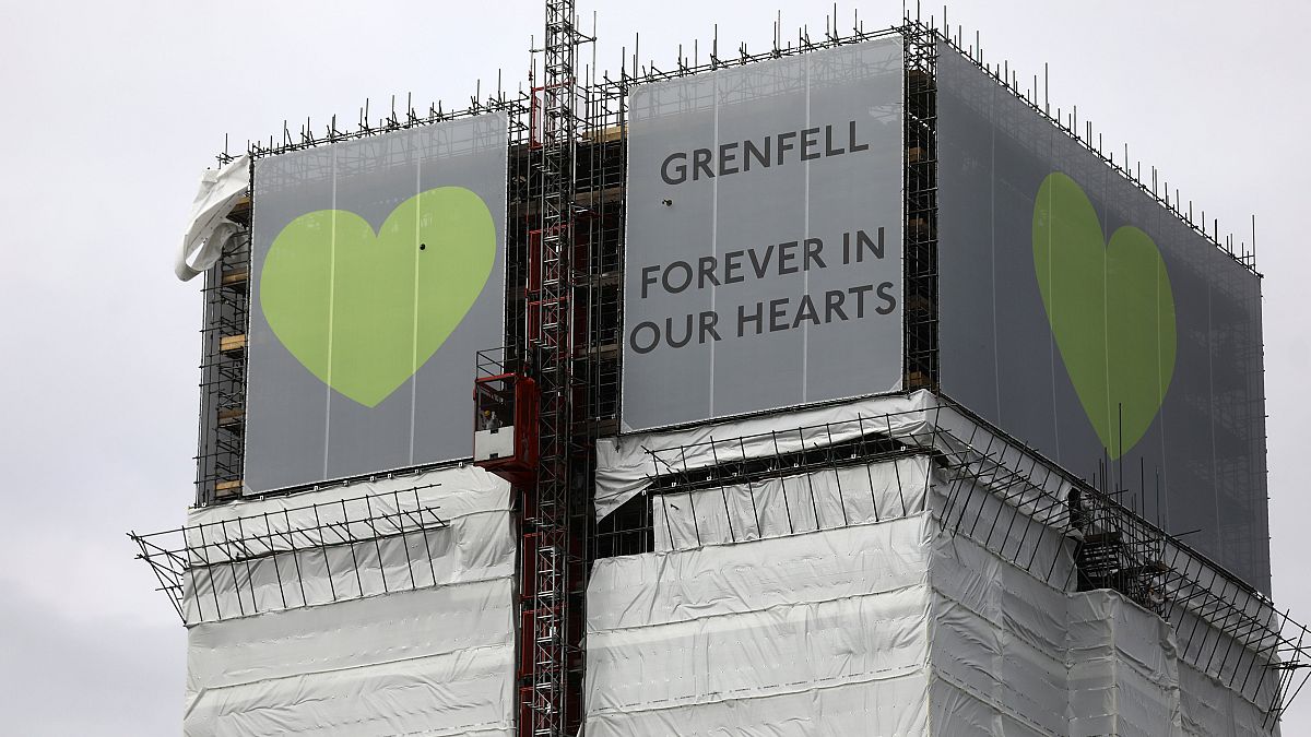 Torre Grenfell, reproches y preguntas un año después del devastador incendio