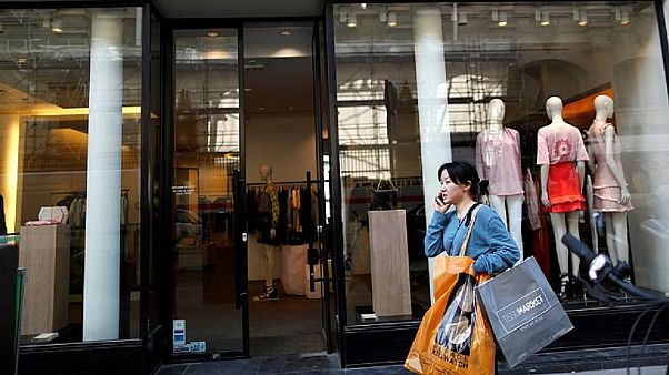 Regno Unito: si compra sempre di più Regno Unito: si compra sempre di più