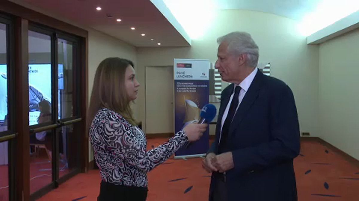 Ο Ντ. Ντε Βιλπέν στο euronews: Η συμφωνία για το ονοματολογικό μπορεί να προσφέρει ασφάλεια στην περιοχή