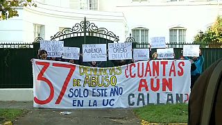 Cile: raid della polizia contro preti pedofili