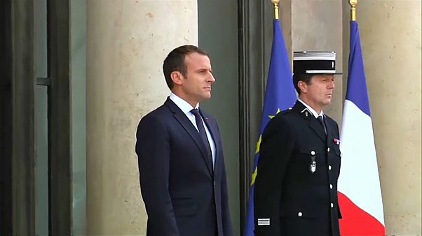 Macron recebe Conte apesar de tensões sobre crise migratória Macron recebe Conte apesar de tensões sobre crise migratória