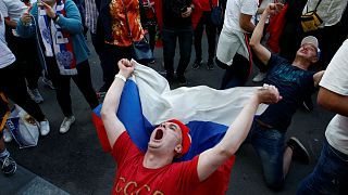  Watch: Fans dance their way into World Cup in Russia