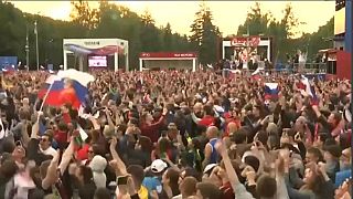 Mondiali: russi in piazza dopo la cinquina ai sauditi