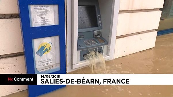 Inondations en France : le Béarn sous l'eau Inondations en France : le Béarn sous l'eau