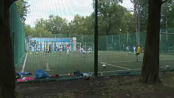 Futball-vb: Lökés a fiataloknak Futball-vb: Lökés a fiataloknak