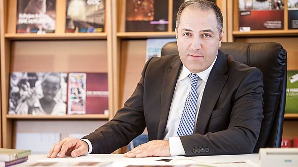 24 Haziran seçimleri: "Avrupa ülkeleri AK Parti'ye özel bir yasak uyguluyor" 24 Haziran seçimleri: "Avrupa ülkeleri AK Parti'ye özel bir yasak uyguluyor"