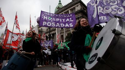 Κλίμα πόλωσης στην Αργεντινή ενώ προχωρά η νομιμοποίηση των αμβλώσεων