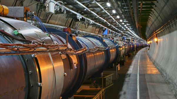 Un milliard d'euros pour traquer des milliards de particules Un milliard d'euros pour traquer des milliards de particules