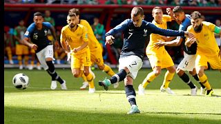 Francia se impone sobre Australia con un 2-1