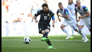 Messi falla un penalti, Argentina no puede con Islandia (1-1)