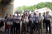 تجمع در مقابل زندان اوین تهران