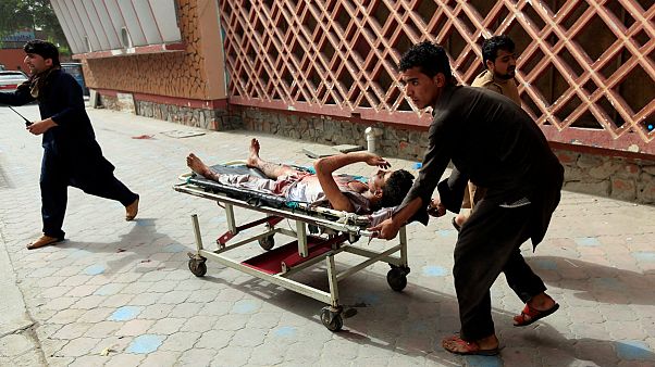 انفجار در نزدیکی دفتر والی ننگرهار در افغانستان دستکم ۱۸ کشته بر جا گذاشت انفجار در نزدیکی دفتر والی ننگرهار در افغانستان دستکم ۱۸ کشته بر جا گذاشت
