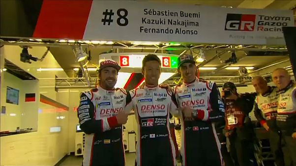 Fernando Alonso gana junto a Toyota las 24 horas de Le Mans Fernando Alonso gana junto a Toyota las 24 horas de Le Mans